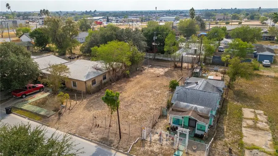 222 W Pablo Layton Street, Elsa, TX 78543 - Image #2