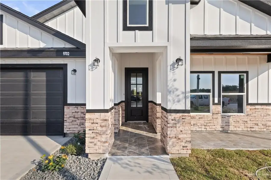 9702 N 71st Lane, McAllen, TX 78573 - Image #2