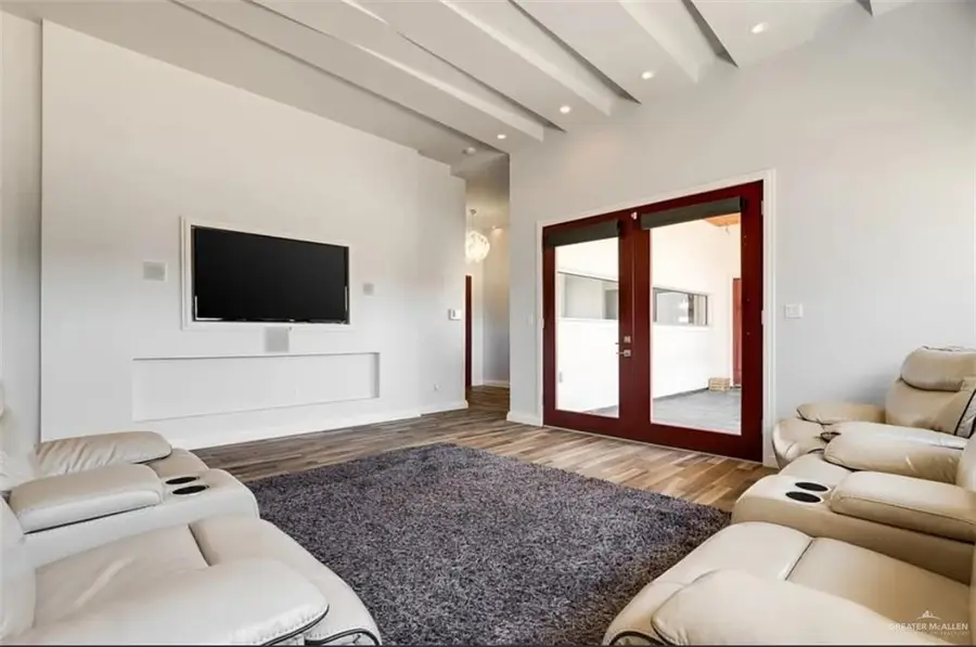 2001 W 30th Street, Mission, TX 78574 - Image #3