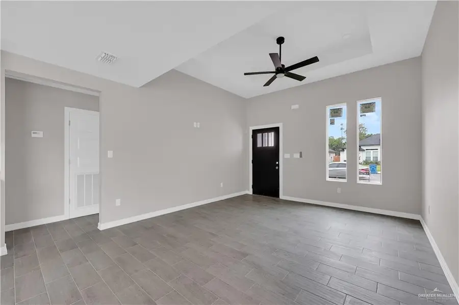 607 Tower Oak Drive, Alamo, TX 78516 - Image #3