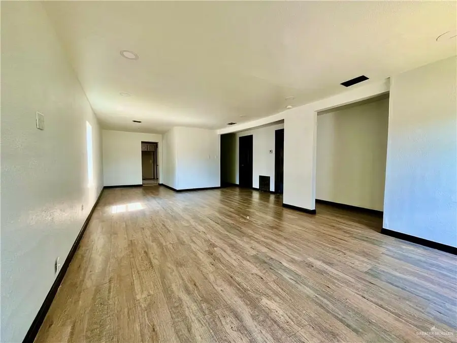 2116 Ebony Avenue, McAllen, TX 78501 - Image #3
