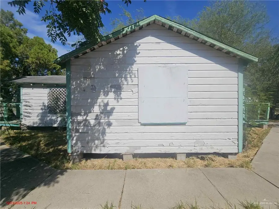 3006 Elgin Street, Corpus Christi, TX 78405 - Image #2