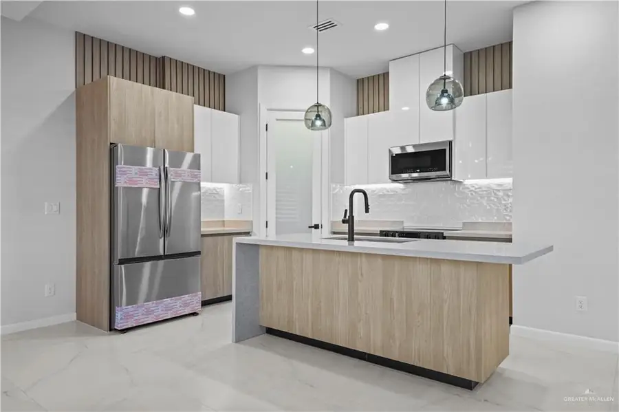 2408 N Gaytan Street N, Edinburg, TX 78542 - Image #3