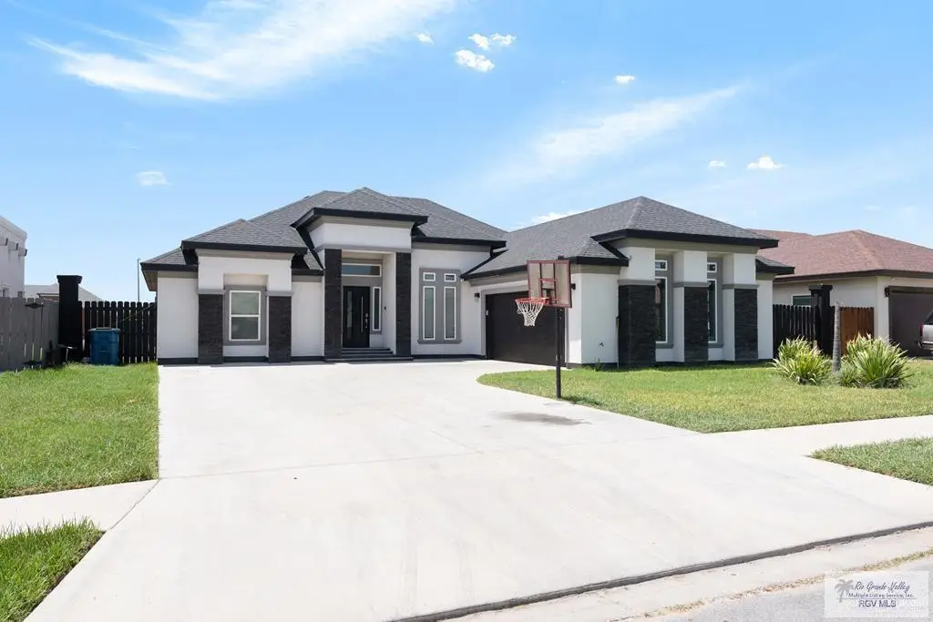 9129 Lake Charles Drive, Los Fresnos, TX 78566 - Image #1