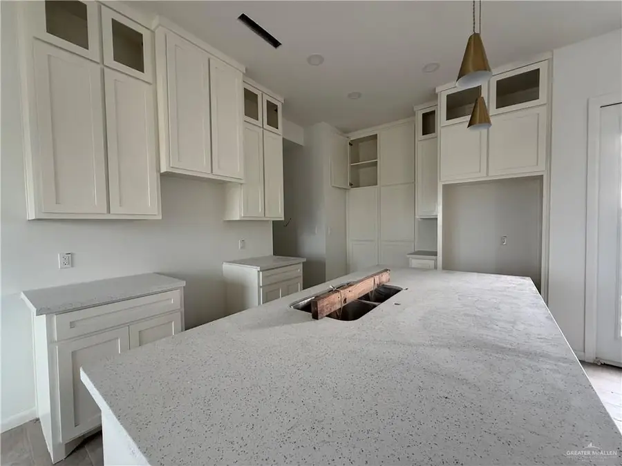 1506 Karianna Drive, Mercedes, TX 78570 - Image #3