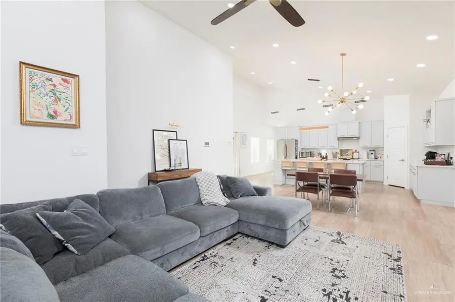 3405 Camellia Avenue, McAllen, TX 78501 - Image #3