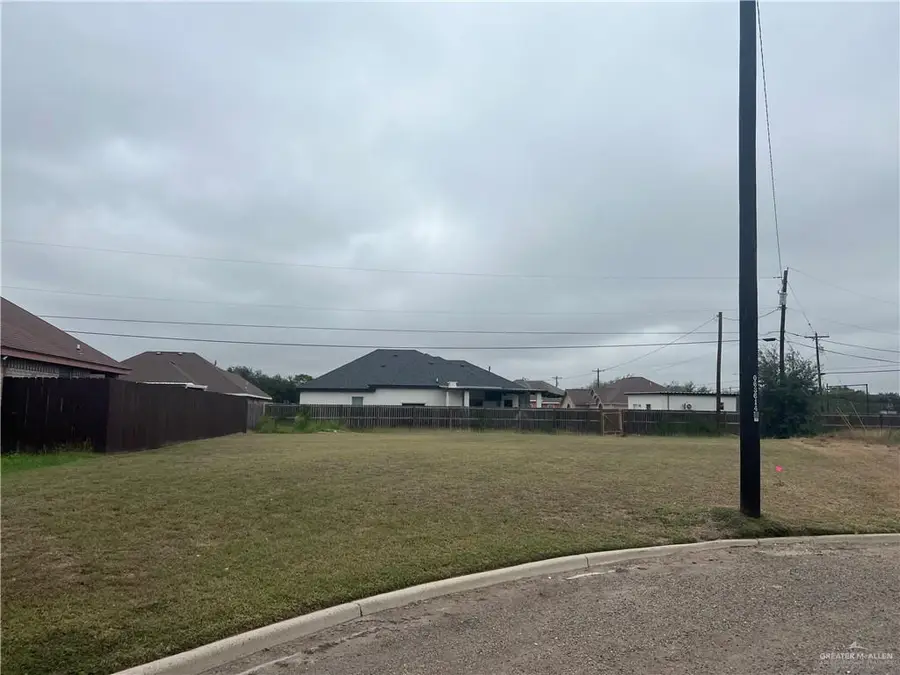 3338 Tepoztlan Street, Edinburg, TX 78542 - Image #2