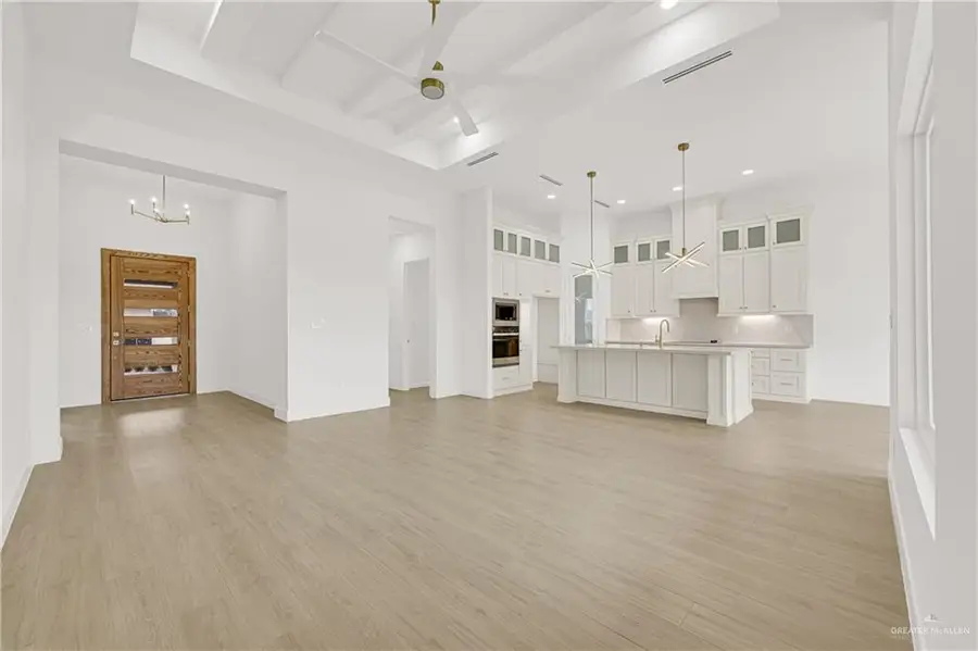 4716 S Waterford Avenue, Edinburg, TX 78539 - Image #2