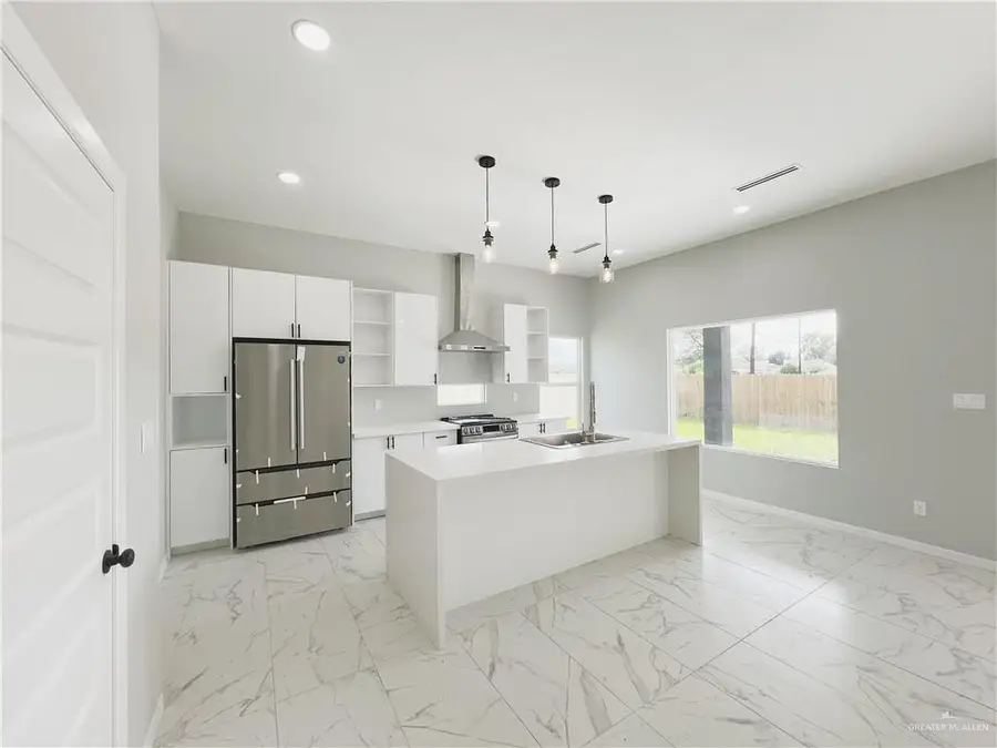 2201 N Woody Street, Edinburg, TX 78541 - Image #2