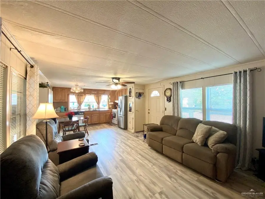 1303 Tropical Circle Drive, Mission, TX 78572 - Image #3