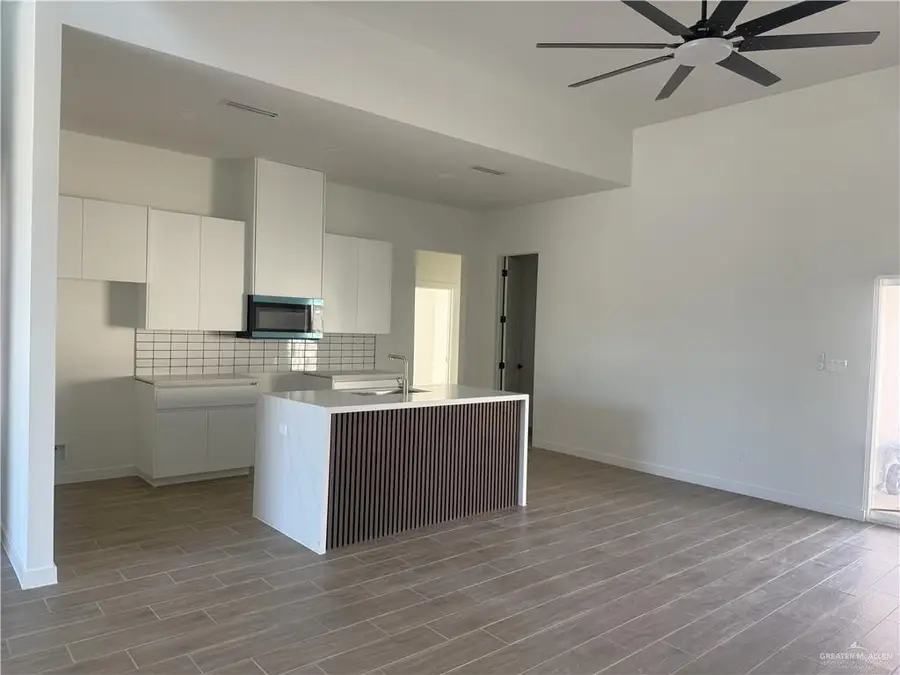 5909 N Playa Del Sol Street, Edinburg, TX 78542 - Image #2