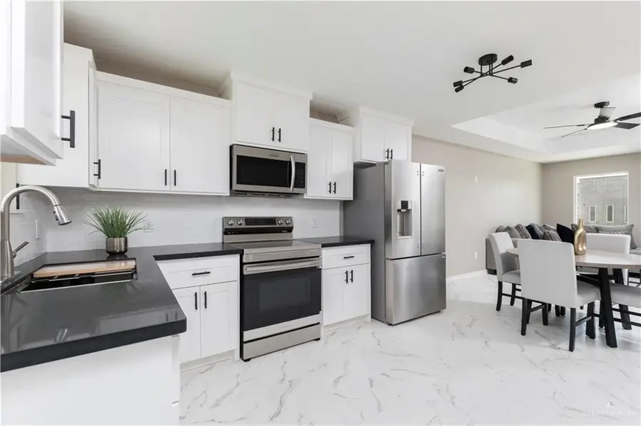 1712 W B Street, Mission, TX 78572 - Image #3