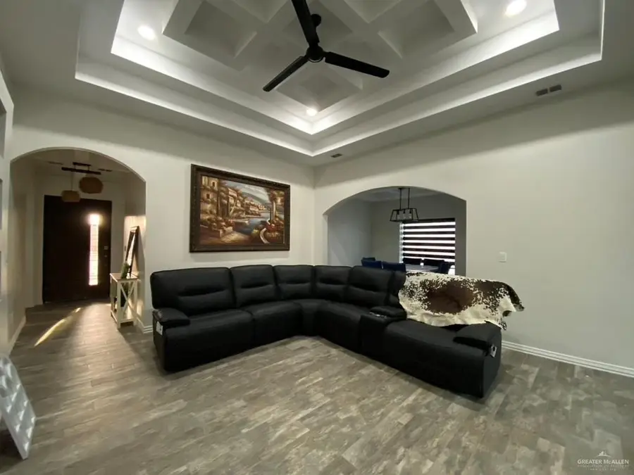 308 N Holland Avenue, Mission, TX 78572 - Image #2