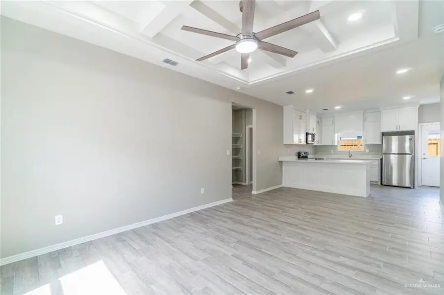 509 N Alexandrite Avenue, Edinburg, TX 78542 - Image #2