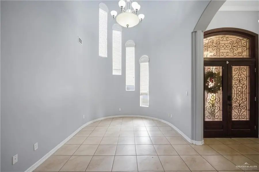 514 Los Palomos Street, Weslaco, TX 78596 - #2