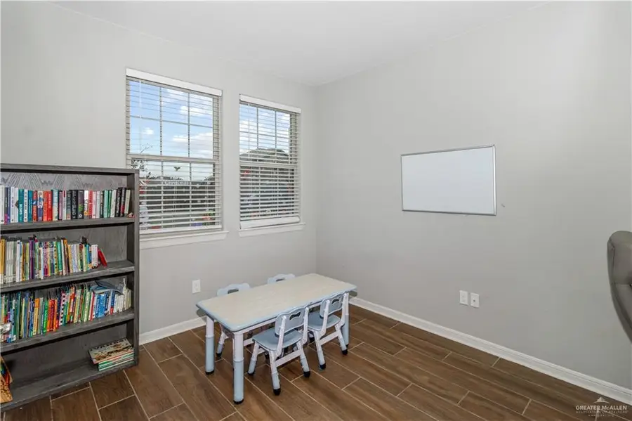 403 S Templo Dorado Street, Mission, TX 78572 - Image #2