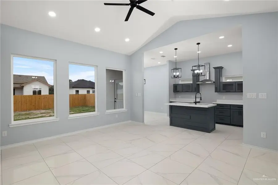 17857 Redwood Street, Combes, TX 78552 - Image #3