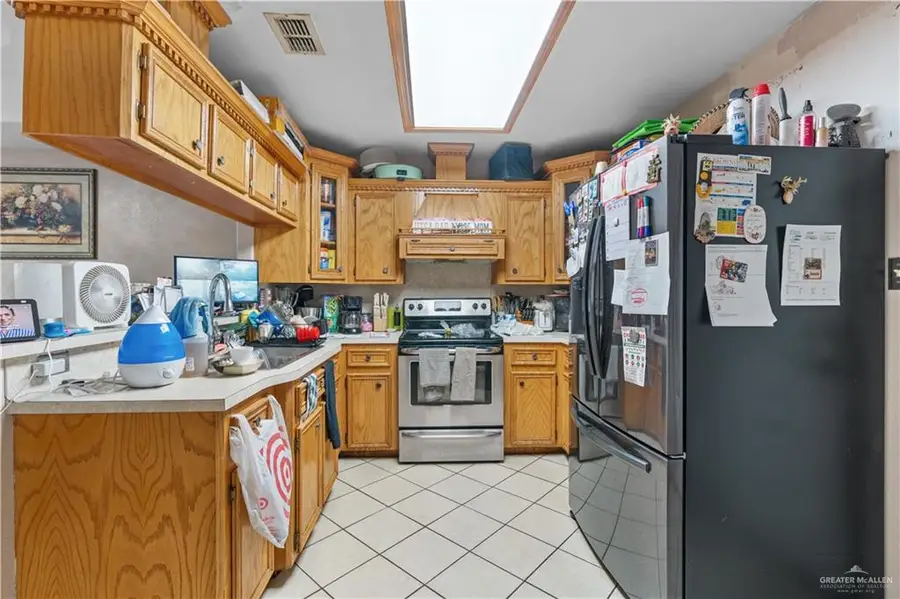 463 Rey Salomon Street, Brownsville, TX 78521 - Image #3