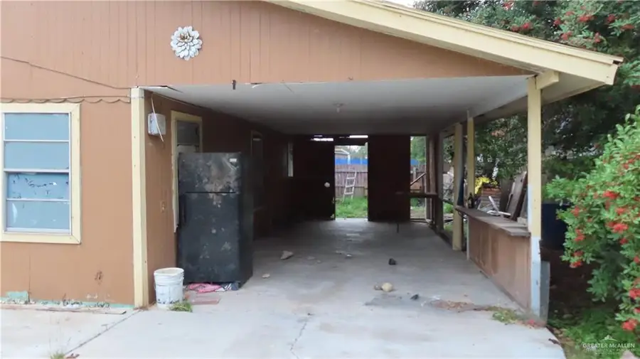 324 San Vicente Drive, Alamo, TX 78516 - Image #2