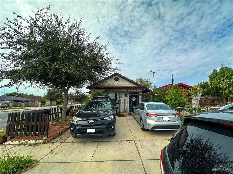 916 S 16 1/2 Street, McAllen, TX 78501 - Image #2