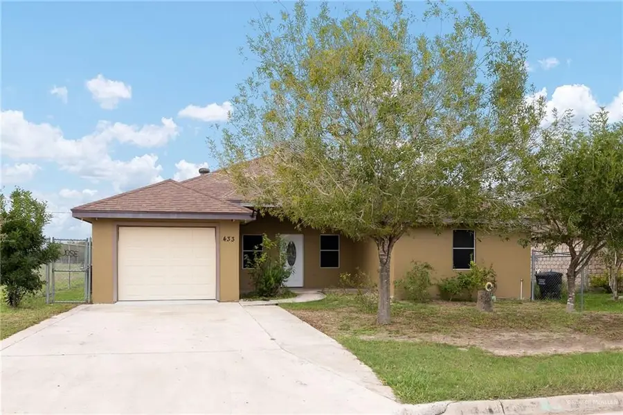 433 S Bowie Street, Elsa, TX 78543 - Image #2
