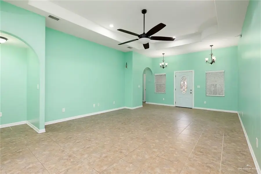 433 S Bowie Street, Elsa, TX 78543 - Image #3