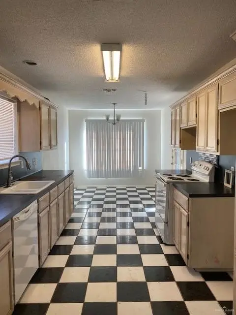 3601 Xenops Avenue, McAllen, TX 78504 - Image #3