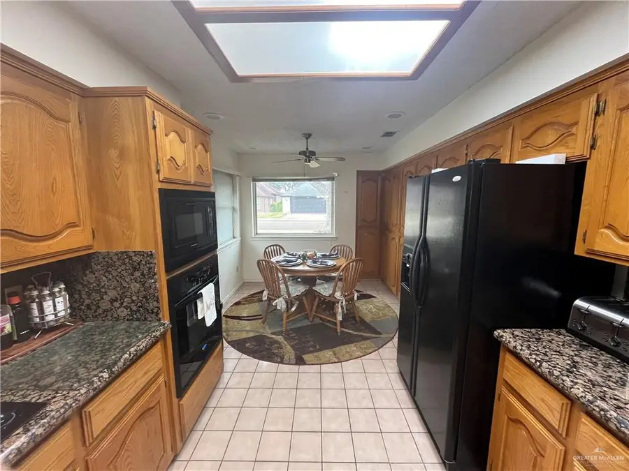 307 Rebecca Drive, Alamo, TX 78516 - Image #2