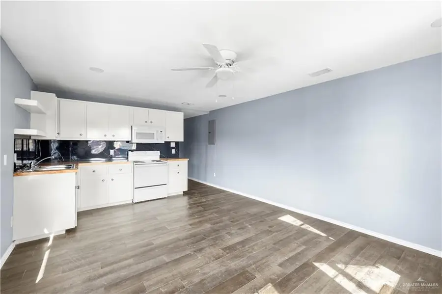 323 E 3rd Street, San Juan, TX 78589 - Image #3