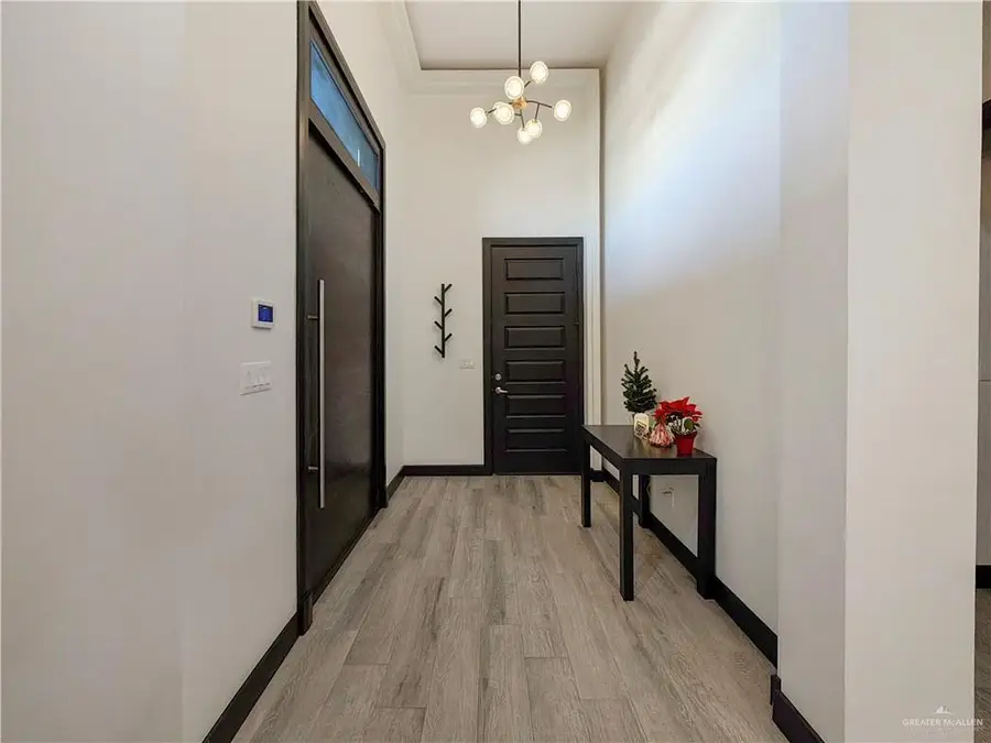 2202 Mirabelle Street, Mission, TX 78572 - Image #2