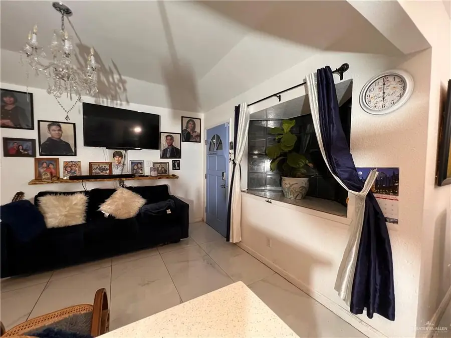 4305 Jenica Circle E, San Juan, TX 78589 - Image #2