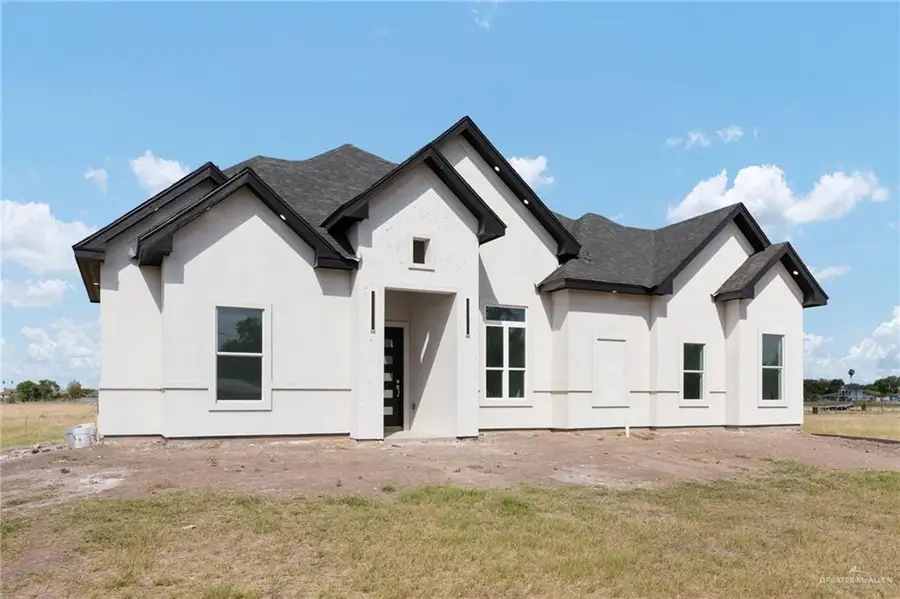 954 S Milanos Road, Weslaco, TX 78596 - #2