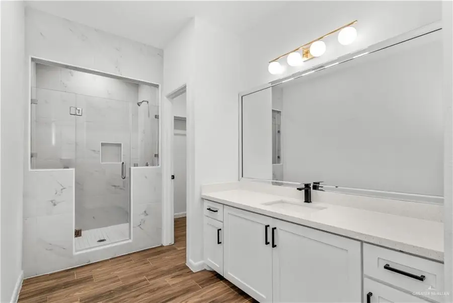 1000 N Woodson Avenue, Edinburg, TX 78541 - Image #2