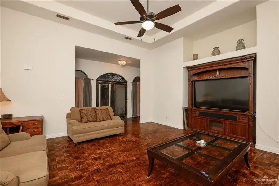 8302 Lago Drive, Harlingen, TX 78552 - Image #3