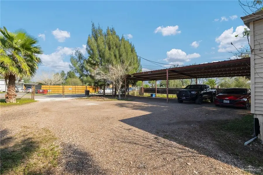 423 Liam Street, Donna, TX 78537 - Image #2