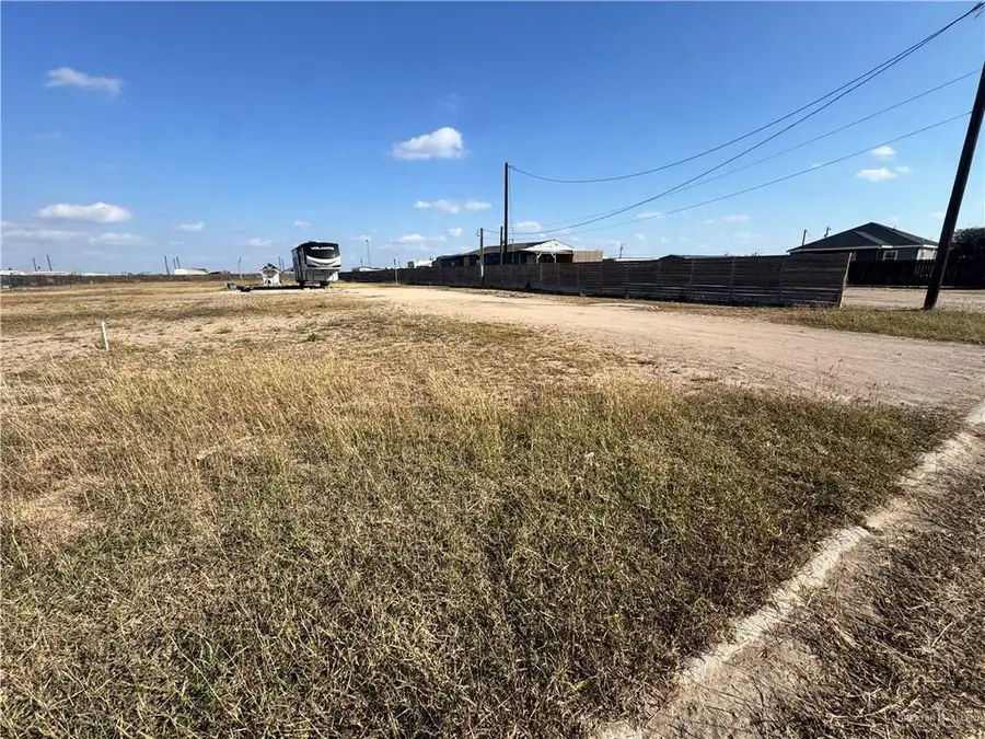 15624 Cavargna Drive, Elsa, TX 78542 - Image #2