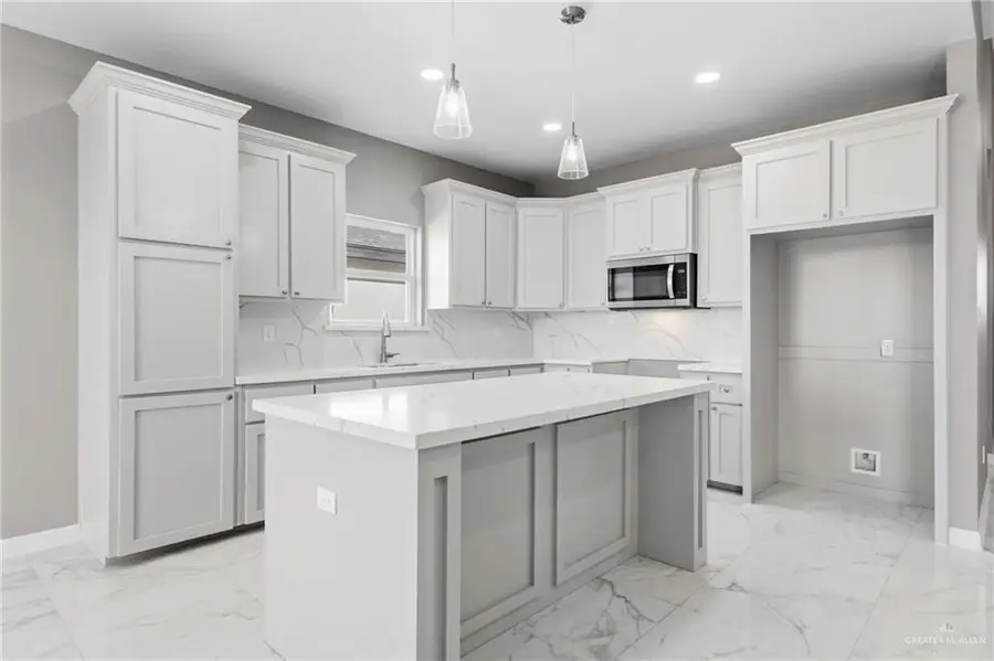 2007 Black Hills Street, San Juan, TX 78589 - Image #2