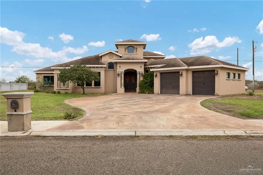 826 Coyote Drive, Rio Grande City, TX 78582 - Image #2