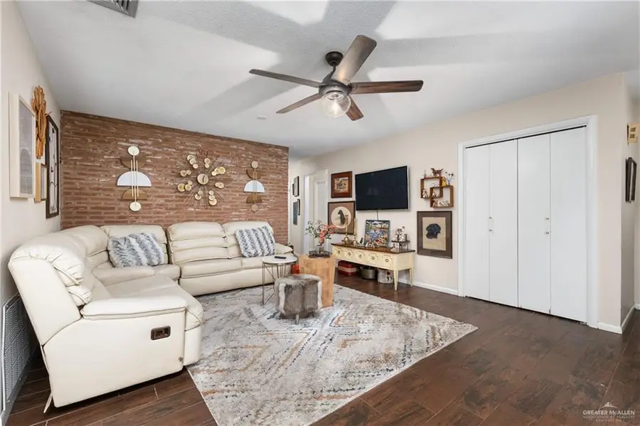 2213 Highland Avenue, McAllen, TX 78501 - Image #2