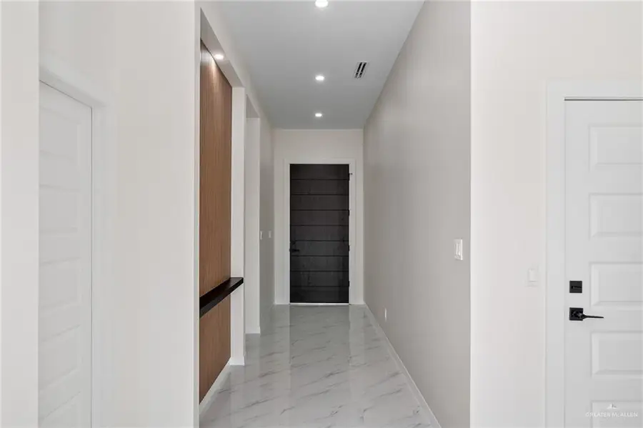 517 Pine Oak Street, Donna, TX 78537 - Image #3