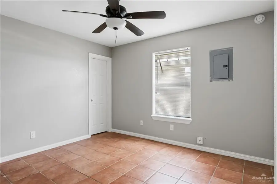 1918 Angus Street N, Mission, TX 78572 - Image #3