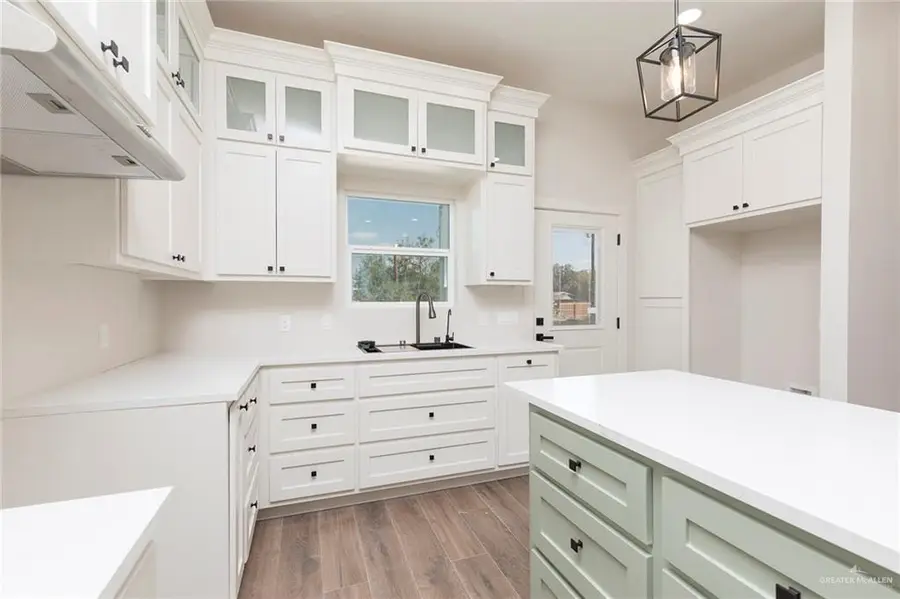 708 Iowa Avenue, Mercedes, TX 78570 - Image #2