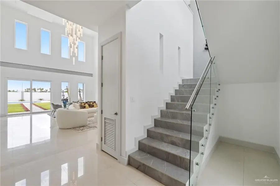 2515 S 41st Lane, McAllen, TX 78503 - Image #2