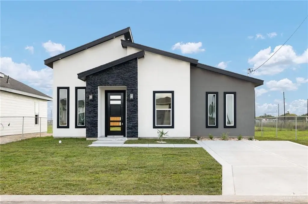 405 Merida Avenue, Donna, TX 78537 - Image #1