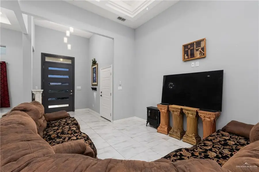 309 Frankie Avenue, Donna, TX 78537 - Image #3