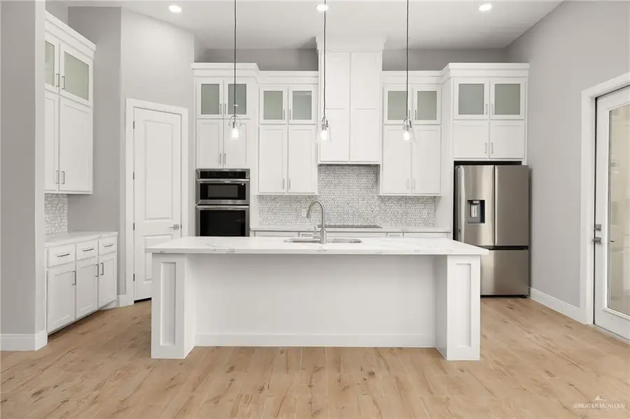 3705 Zenker Avenue, McAllen, TX 78504 - Image #3