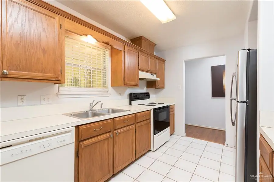 200 E Yuma Avenue #5, McAllen, TX 78503 - Image #3