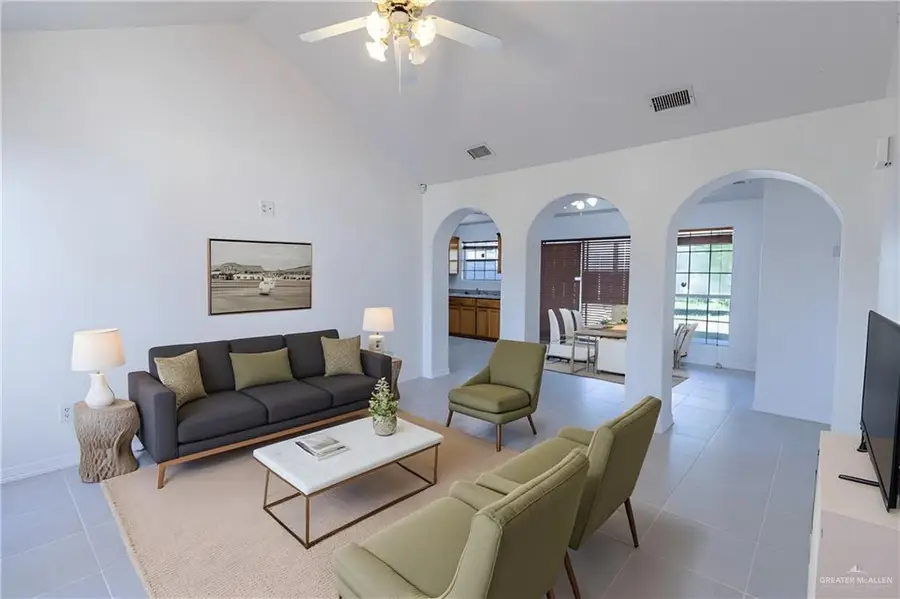 404 Chile Pequin Drive, Donna, TX 78537 - Image #2