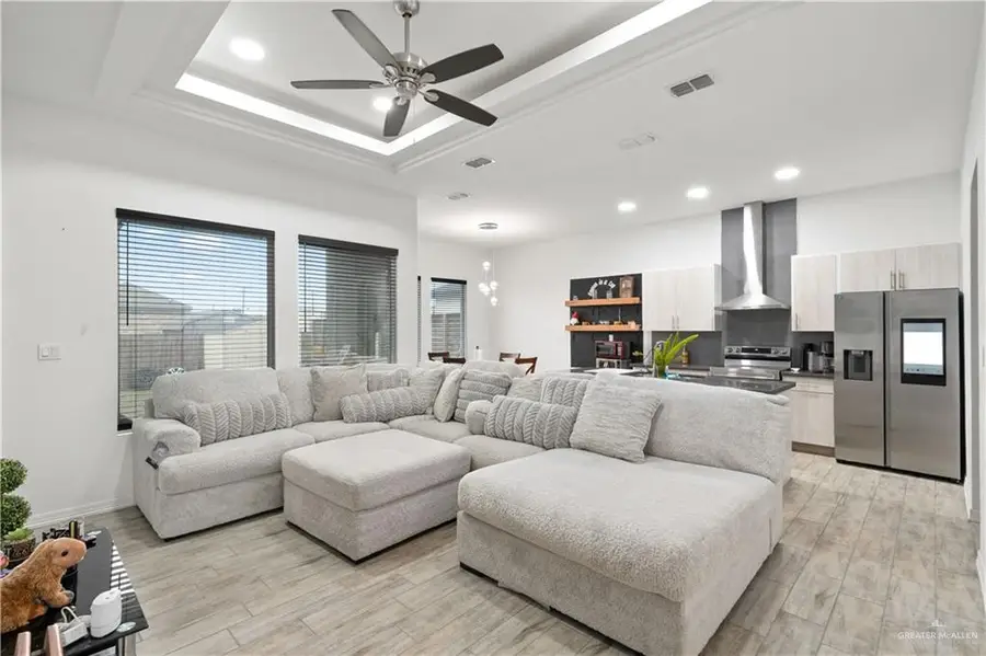 525 Pine Oak Street, Donna, TX 78537 - Image #3