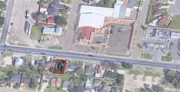 704 W Main Avenue, Alton, TX 78573